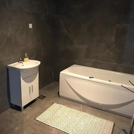 And Room's Lublana